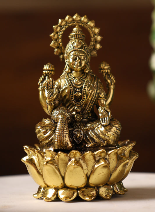 SuperFine Brass Maa Laxmi 4''