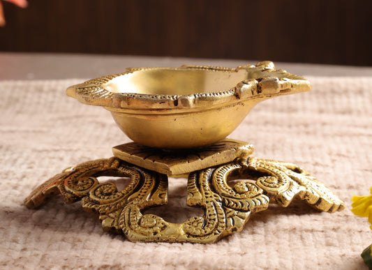 Royal Bass Leaf Diya